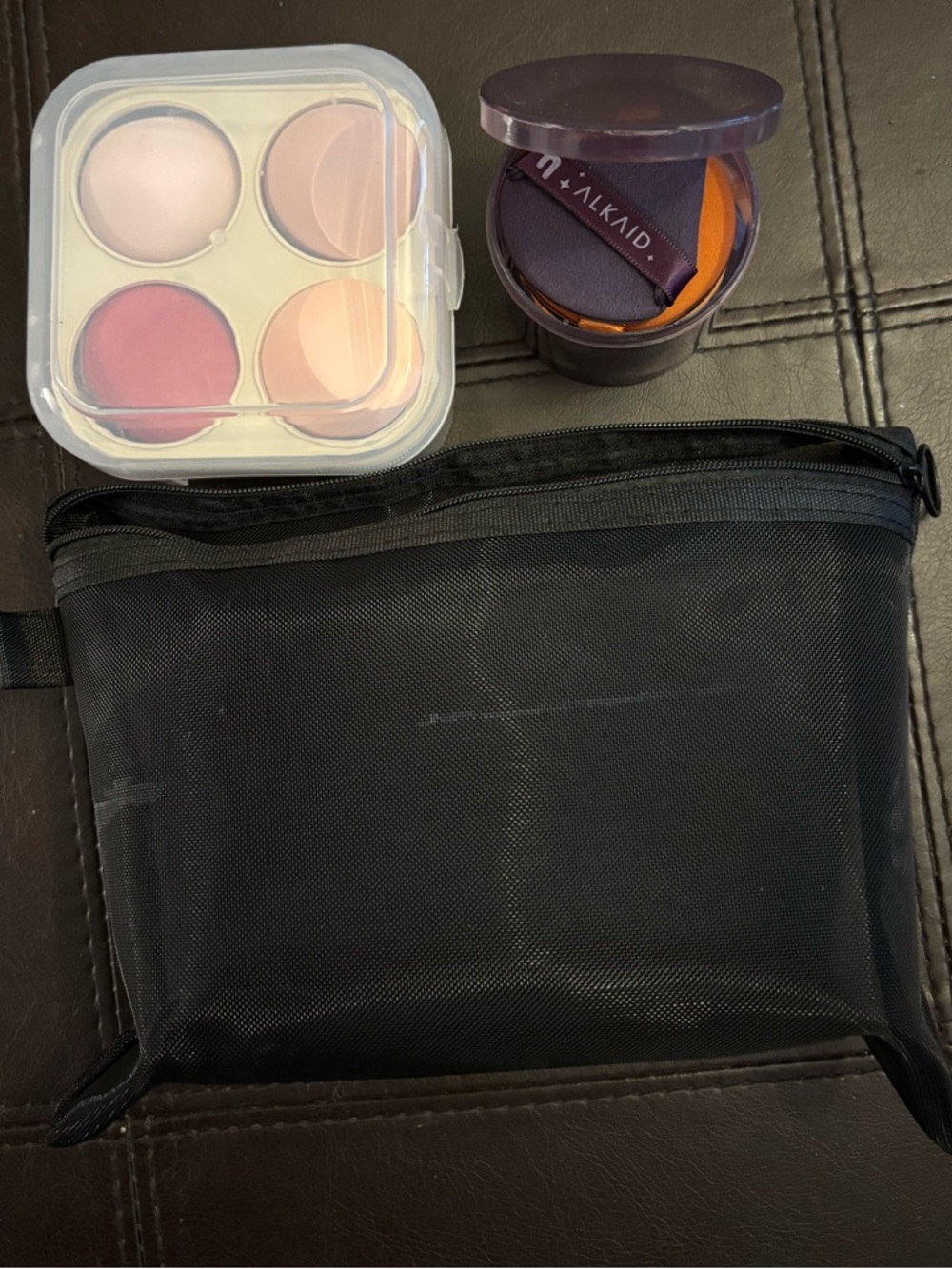 TRAVEL Blender Sponges and Powder Puffs  - Portable Set